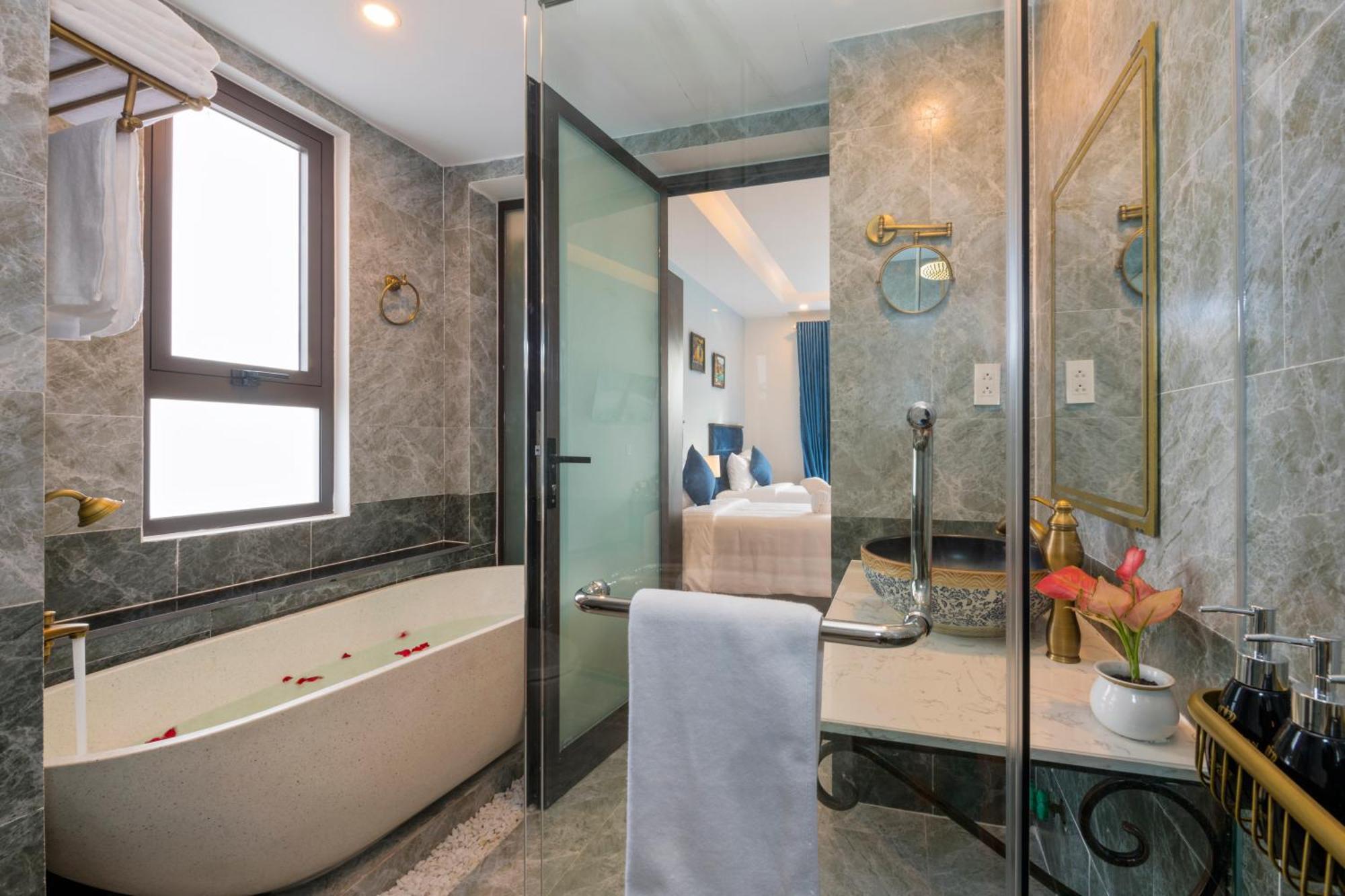 Ha Royal Boutique Hotel & Spa Хой Ан Екстериор снимка